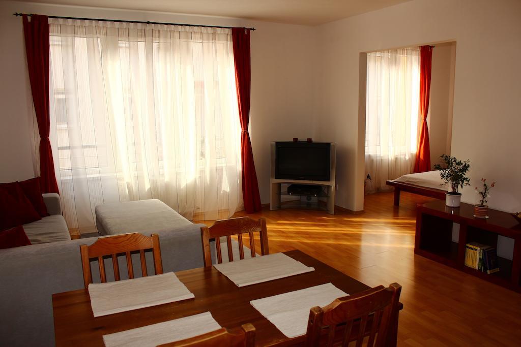 Apartamento Blanca Apartman